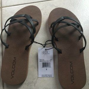 Girl's Volcom sandals size 2 (new)